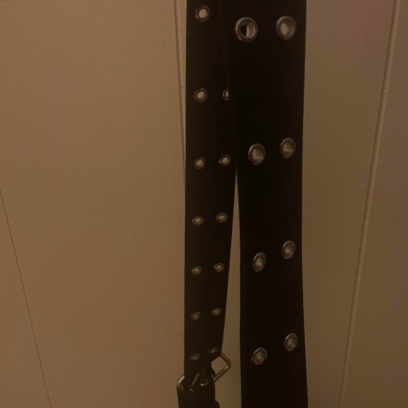 PACSUN cute bag 🖤 - Picture 2 of 2